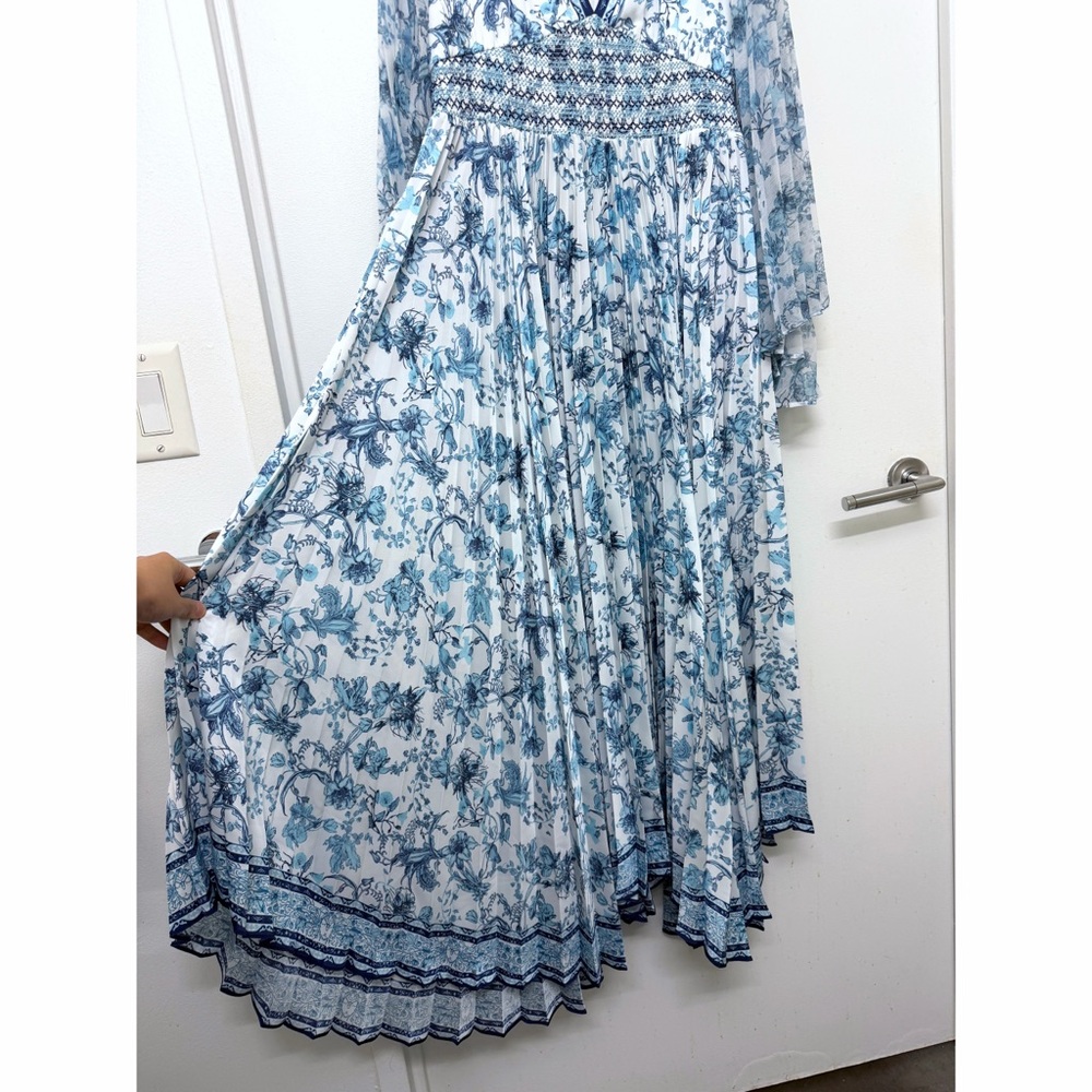 Alice + Olivia Sion Sunburst Pleated Maxi Dress Spring Sky Blue Floral Print 10 - Picture 6 of 16